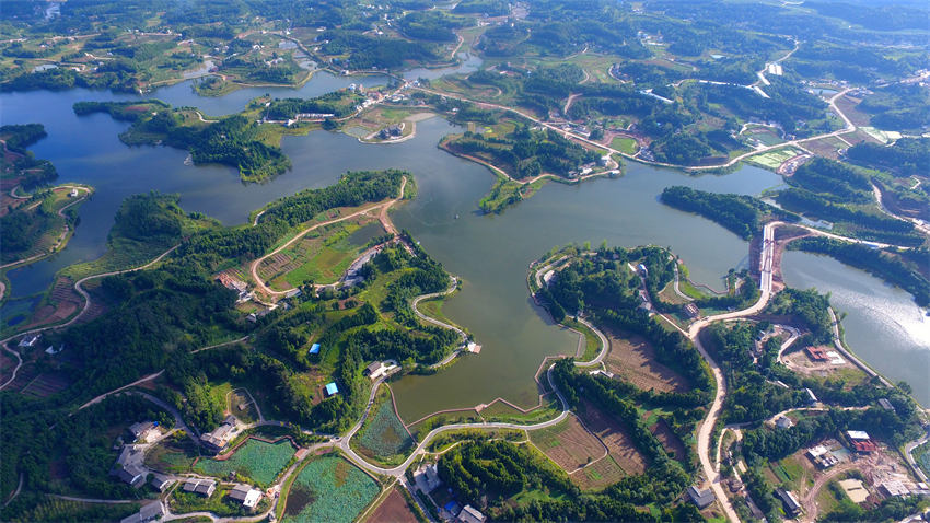 河湖公園建設(shè)試點(diǎn)-南部縣八爾湖