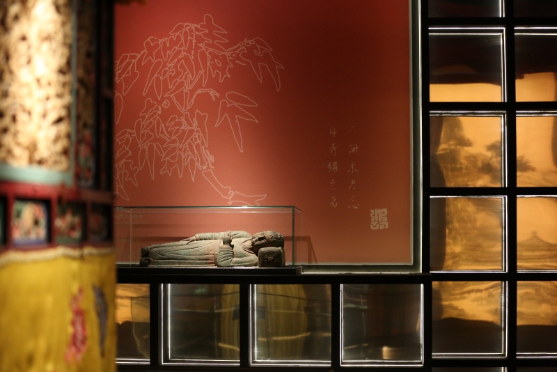 展覽文物-元代銅鑄關(guān)公臥像。成都武侯祠博物館供圖