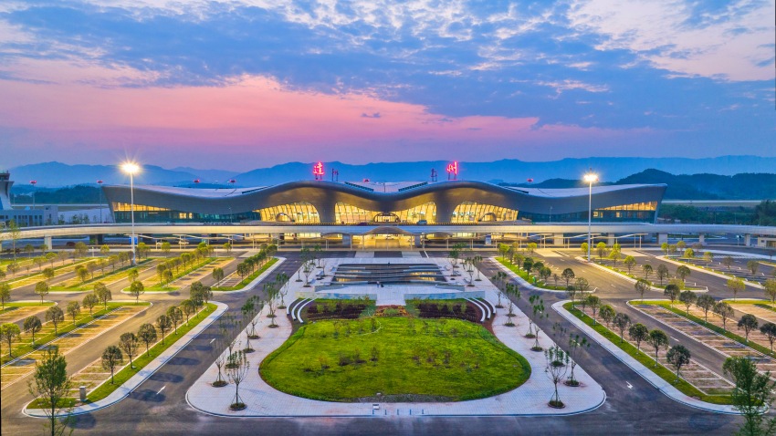 達州金埡機場。石仲攝