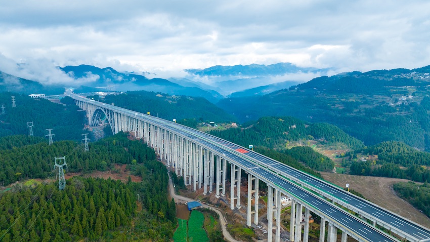 古金高速水落河特大橋。蜀道集團(tuán)供圖